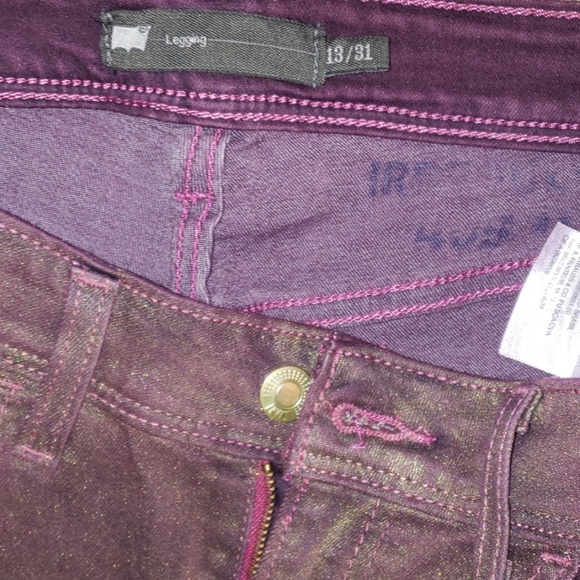 2 Pair Levis  Skinny Leg Jeans - Picture 6 of 7